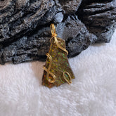 斑彩原石绕丝吊坠